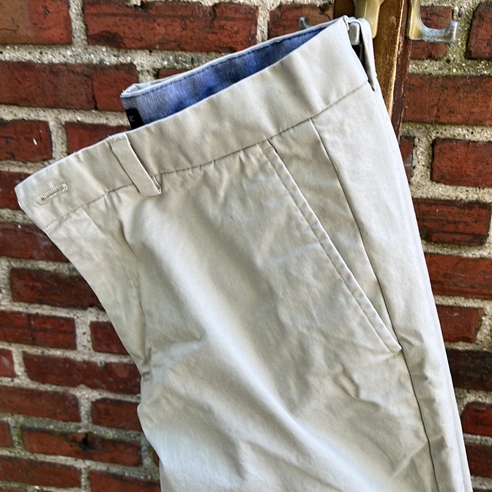 Men’s Aiden Chino from Banana Republic 33x30 - Picture 4 of 6